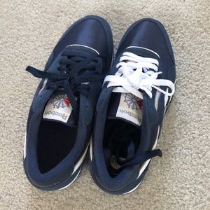 Reebok sneakers navy blue